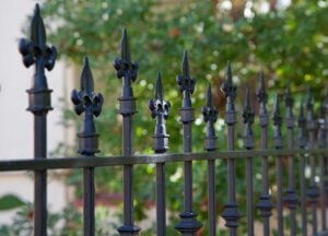 wrought-iron-fence-restoring